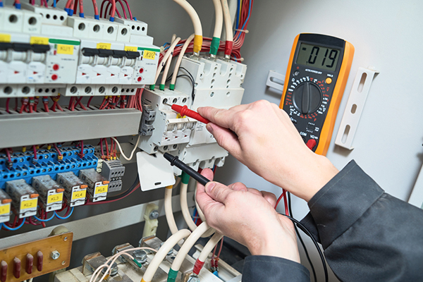 Diagnóstico eléctrico en tablero industrial